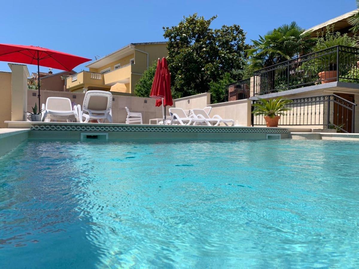 Grand Pool Apartment Ika-Οπατία Εξωτερικό φωτογραφία