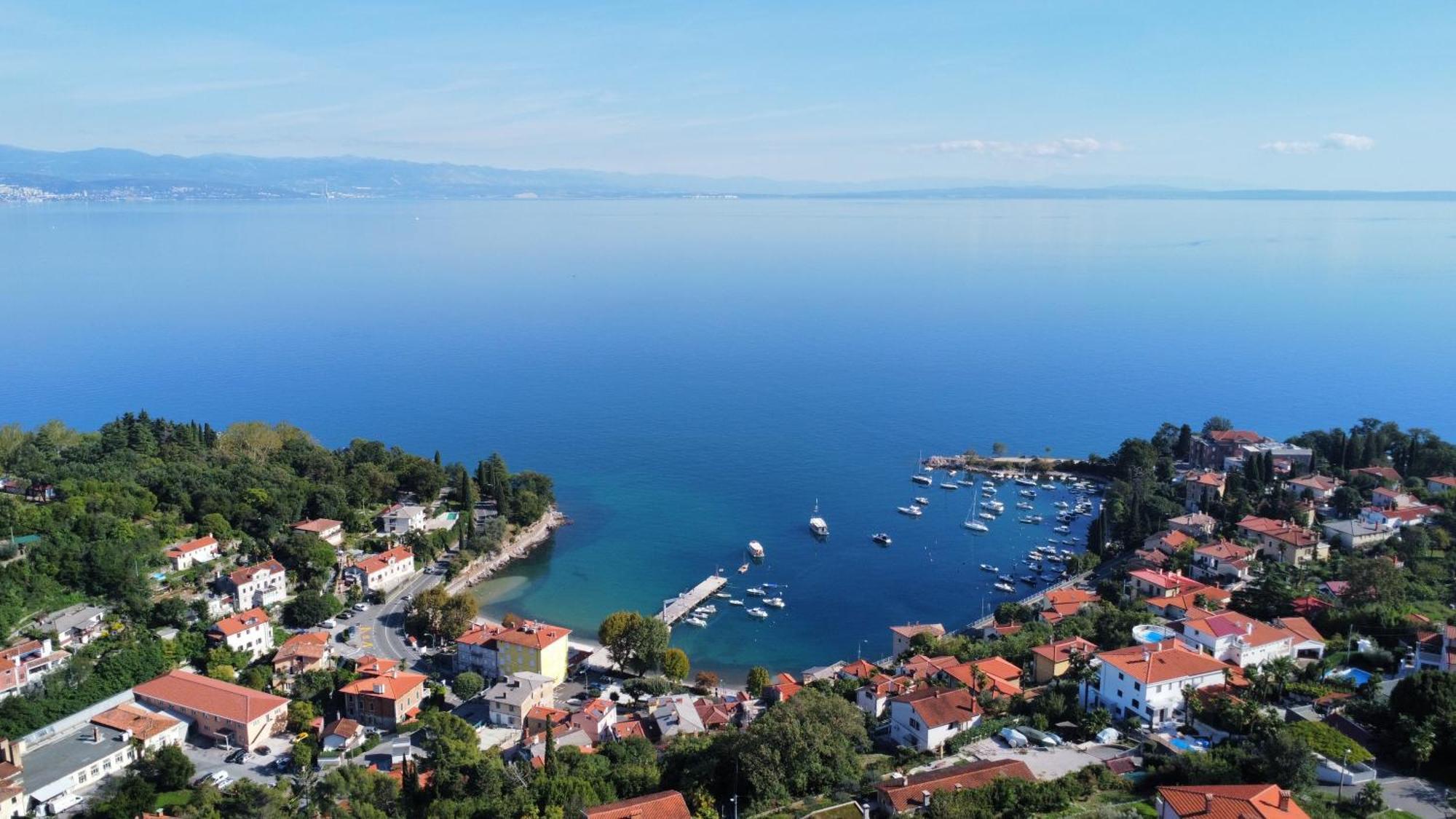 Grand Pool Apartment Ika-Οπατία Εξωτερικό φωτογραφία