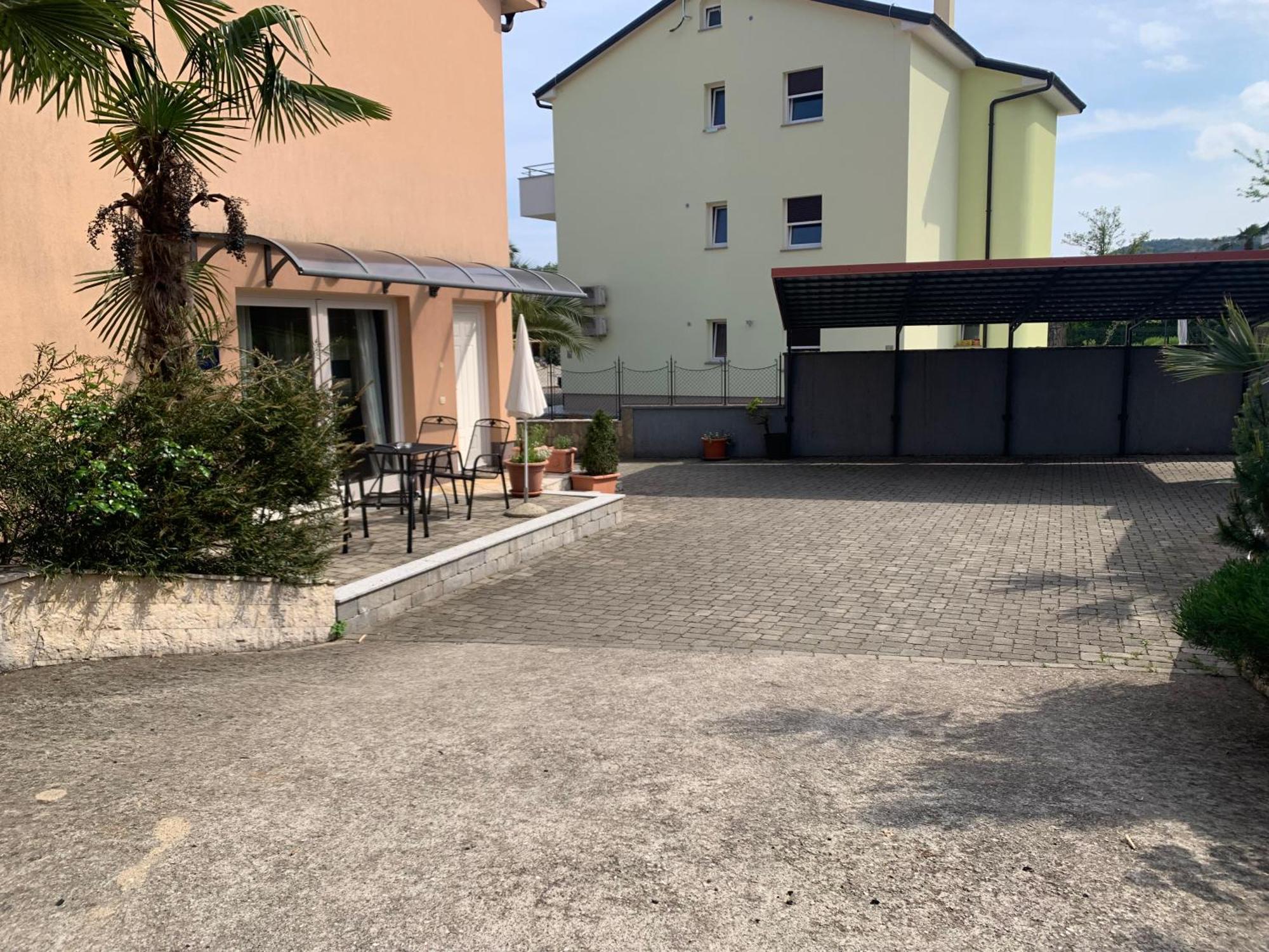 Grand Pool Apartment Ika-Οπατία Εξωτερικό φωτογραφία