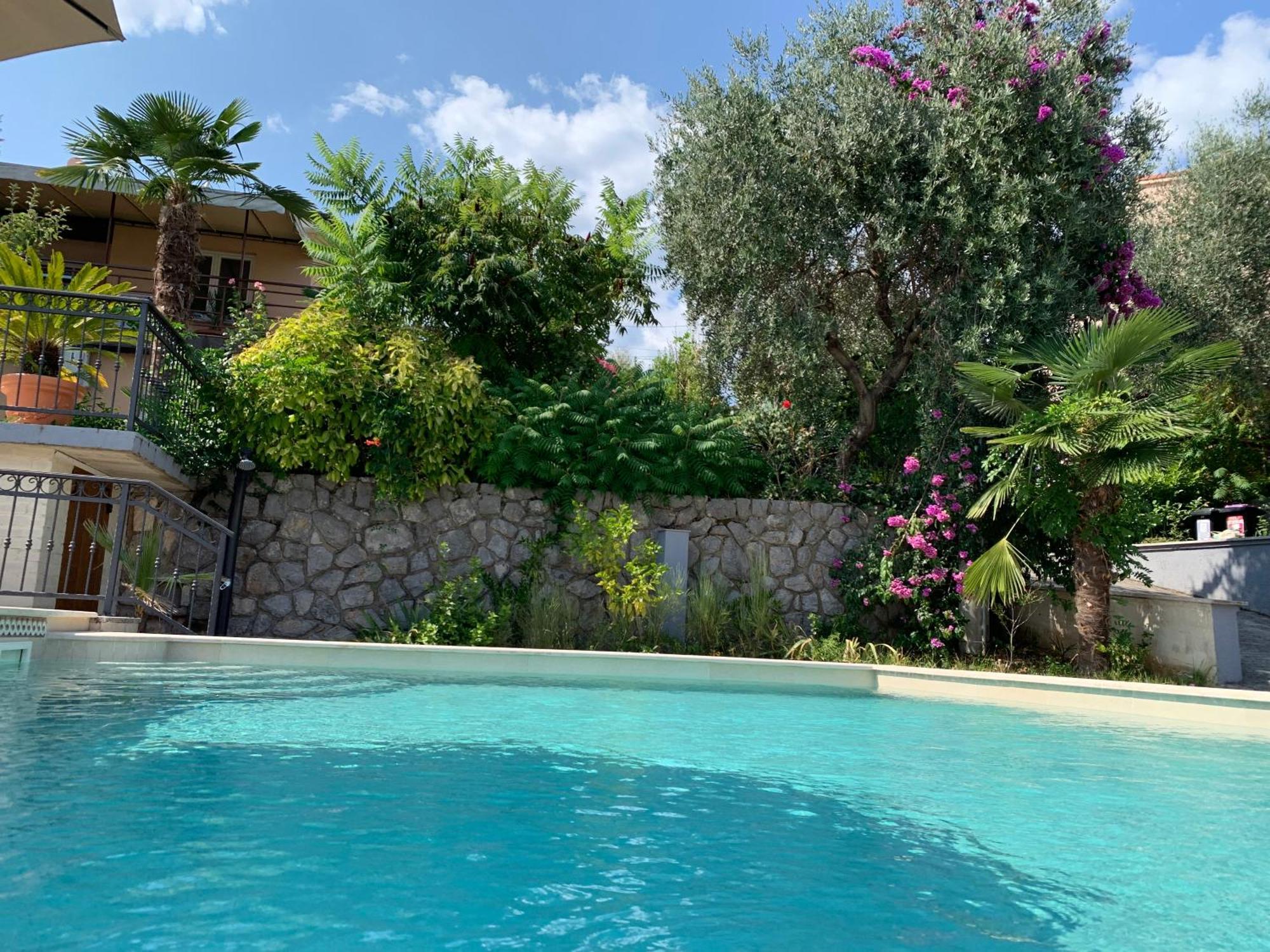 Grand Pool Apartment Ika-Οπατία Εξωτερικό φωτογραφία
